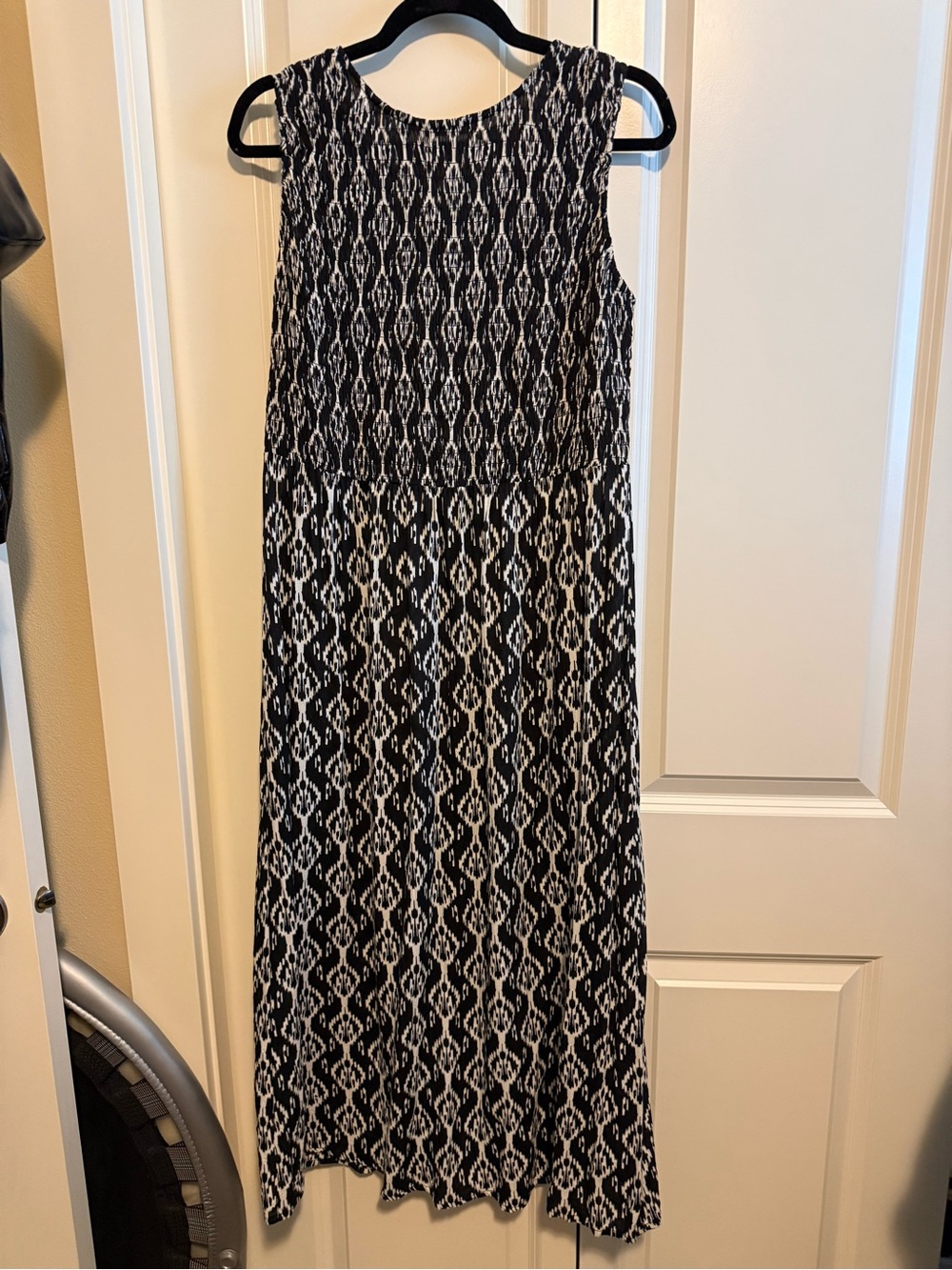 NY Collection Black & White Sleeveless Patterned Maxi Dress - Picture 4 of 4